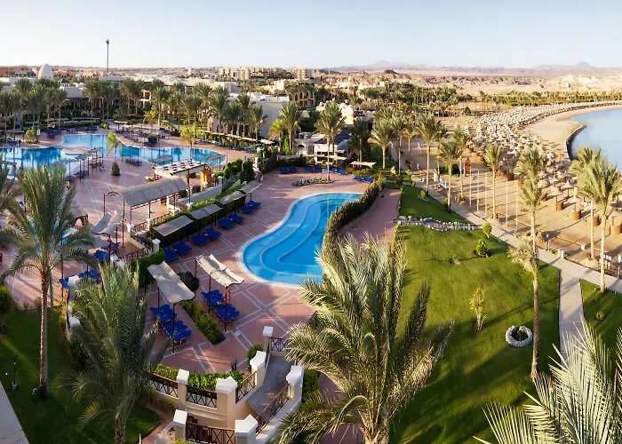 Jaz Lamaya Resort 5*