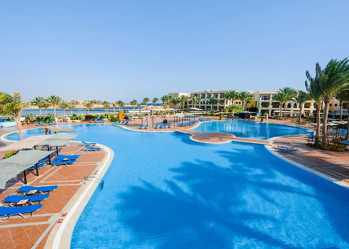 Jaz Lamaya Resort 5*