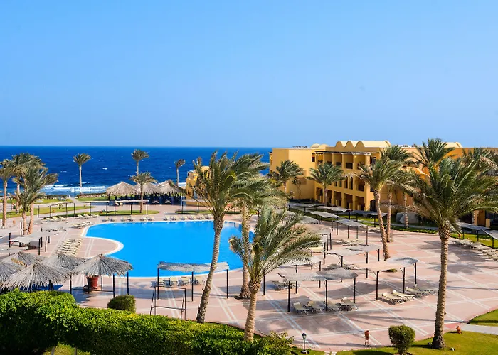 Jaz Lamaya Resort 5*