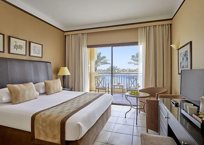 Jaz Lamaya Resort 5*
