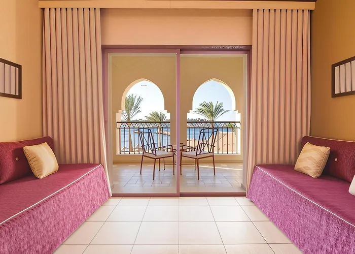 Jaz Lamaya Resort 5*
